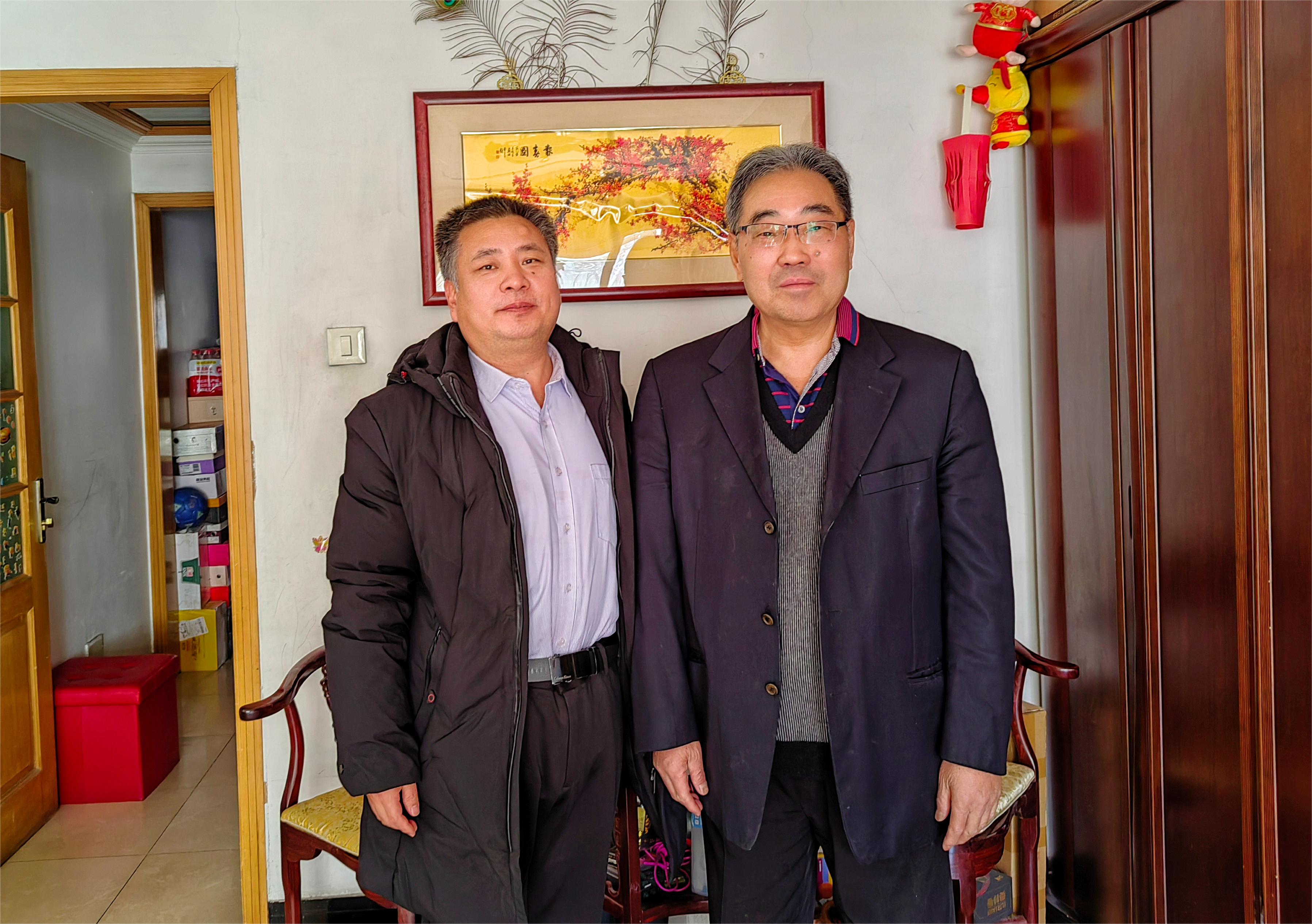 張繼旺副書記慰問魏天卯.jpg