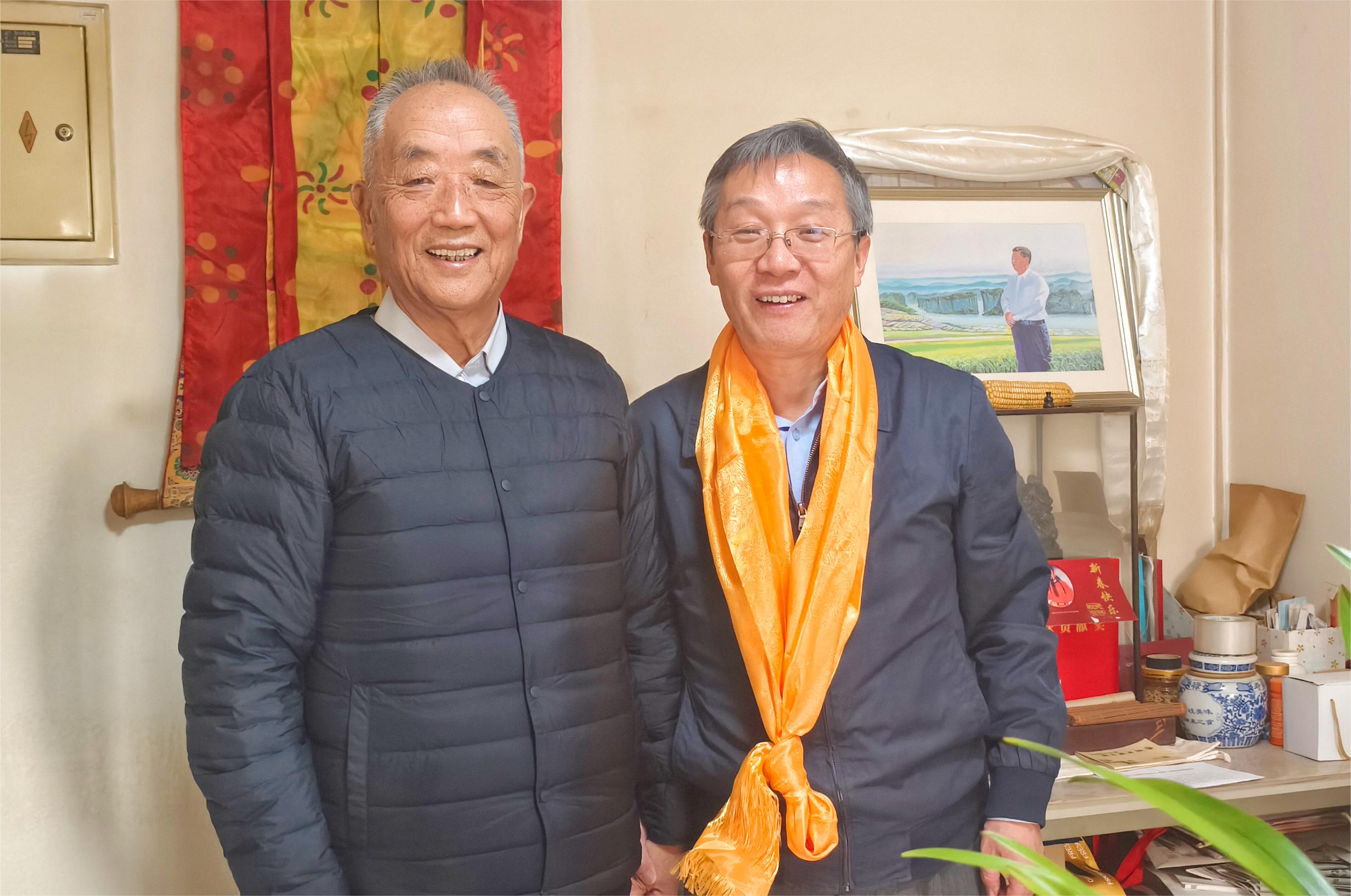 陶曉華副校長慰問敬天林.jpg